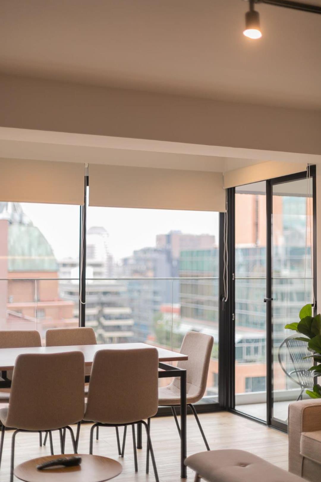 Unwind And Refresh In A Spacious 2-bedroom For 4 Apartamento